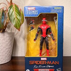 Hasbro Marvel Legends Spider-Man Far From Home Action Figure w/ Hands